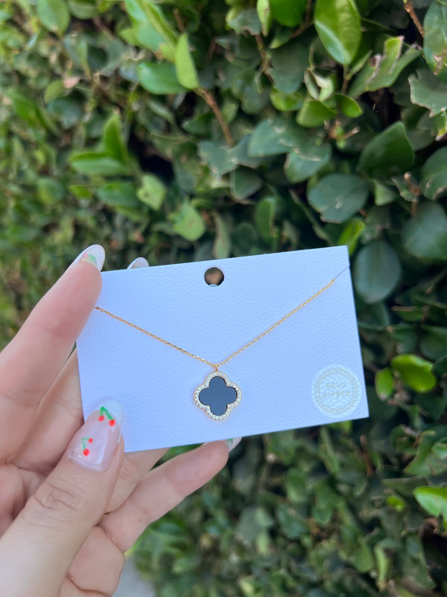 Livi Shiny Necklace