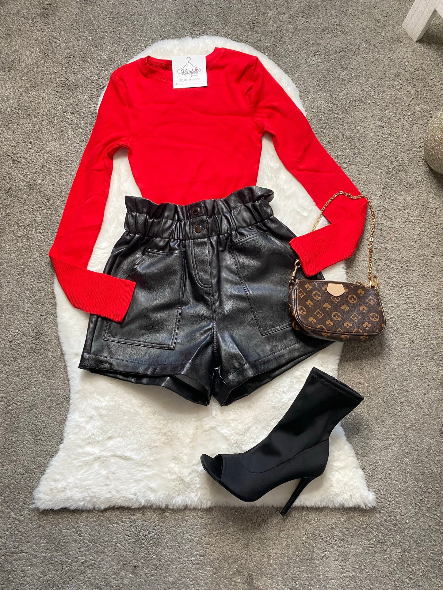 Essential long sleeve top