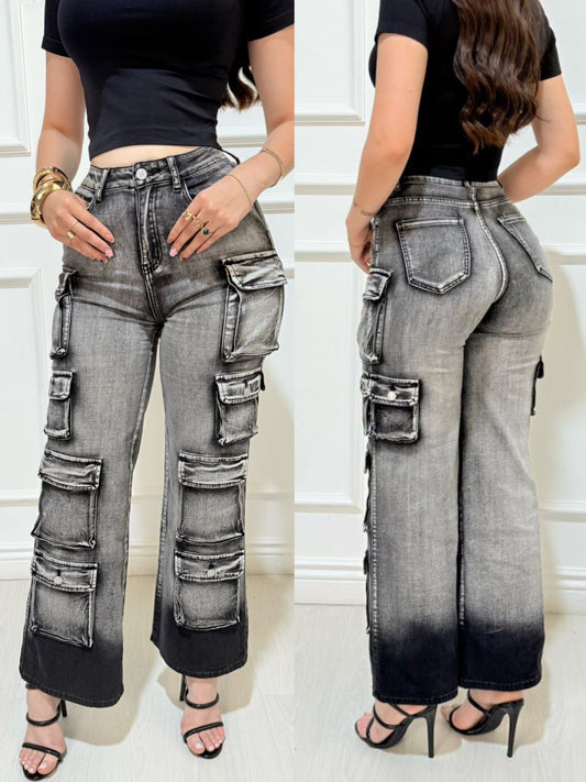 She Is a Boom cargo Jeans