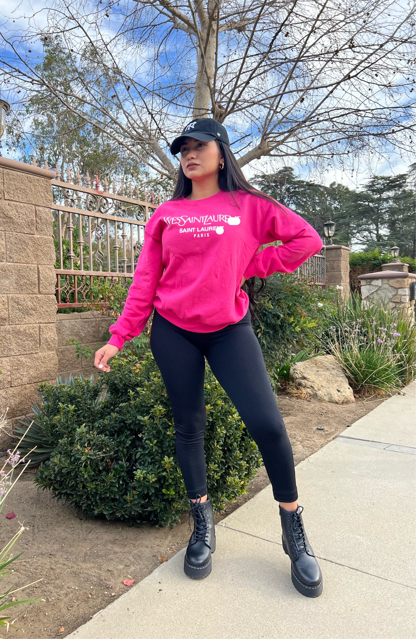 Yesi Crewneck Sweater - Hot Pink