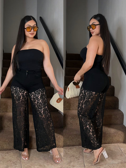 Floral Embroidery Jeans